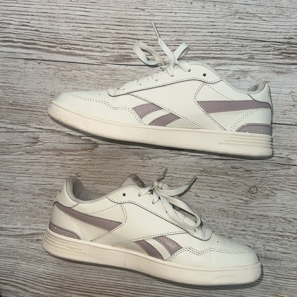 Womens Reebok Court Advance (size 8.5) - Picture 3 of 8